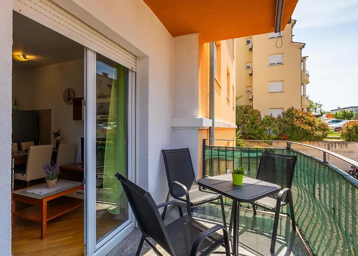 Peach House Apartman Póla