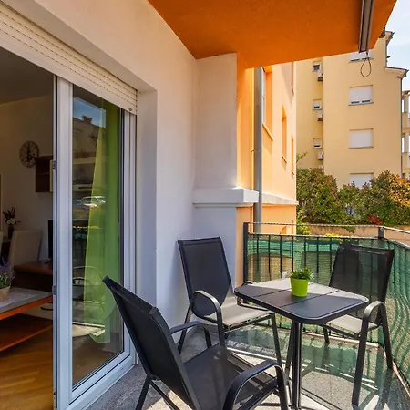 Peach House Apartmán Pula